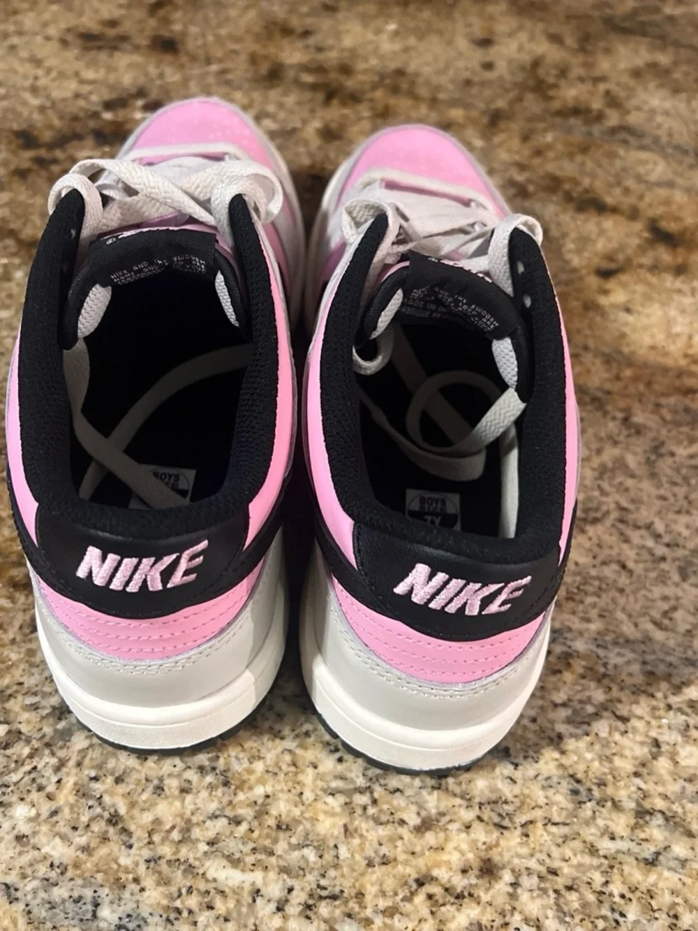 Nike Dunk Low GS Pink Rise Light Orewood Brown Black Size 7Y / Women’s 8.5